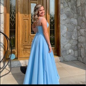 Beautiful prom or sweet 16 dress!